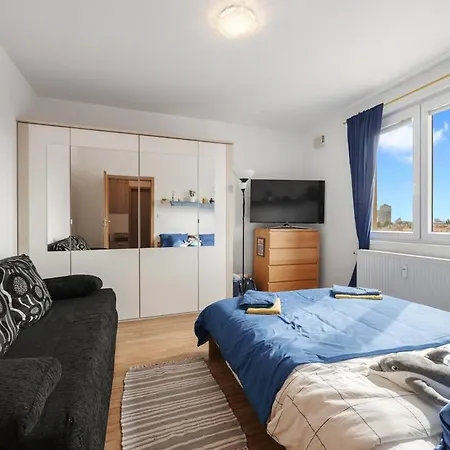 Kristalina ブラチスラヴァ